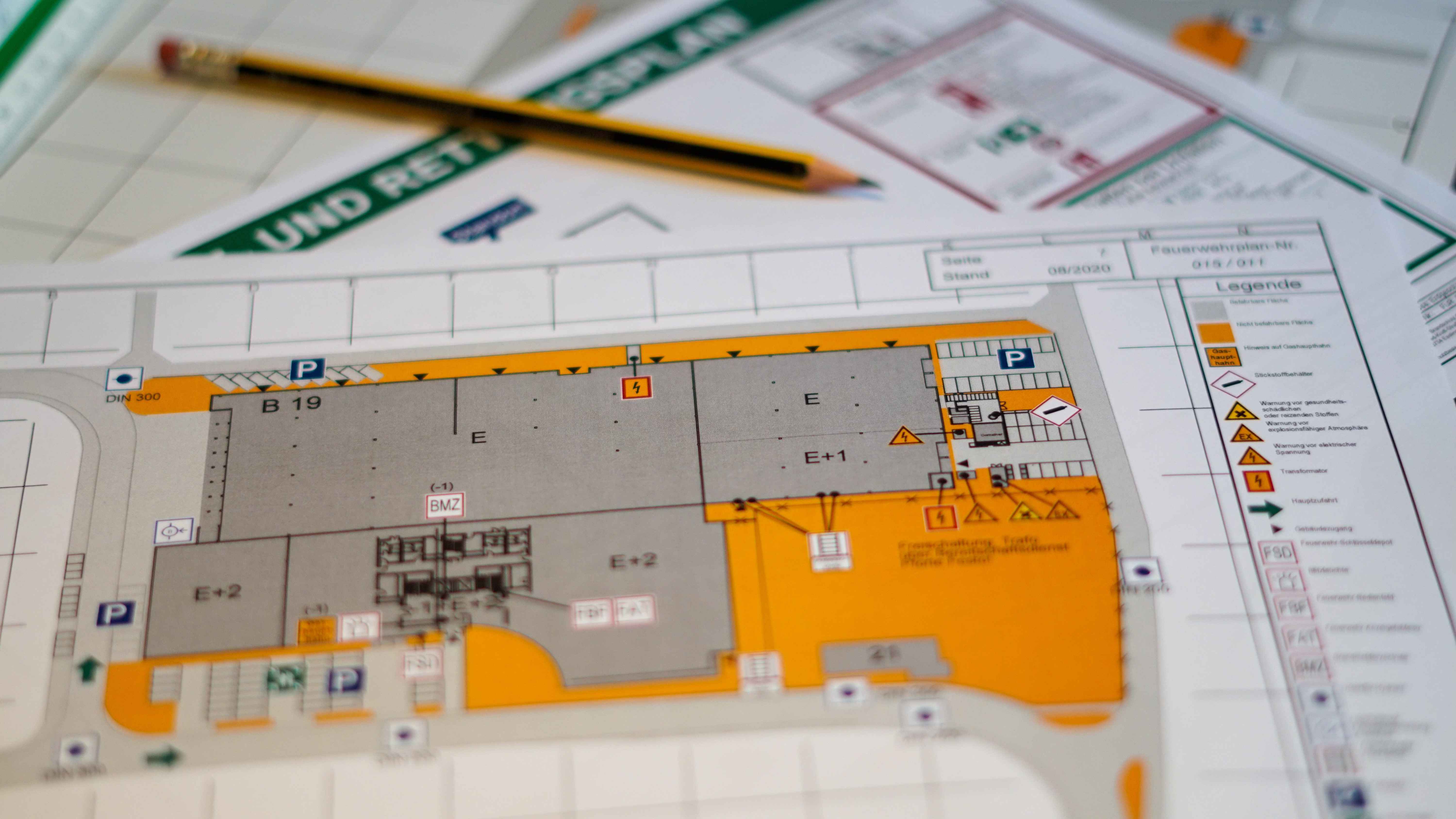 Warum Ihre Feuerwehrpläne alle 2 Jahre auf den Prüfstand müssen